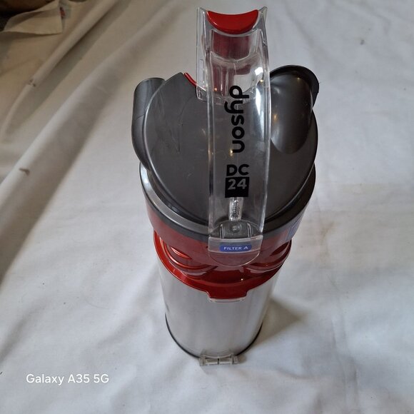 Dyson DC24 Vacuum Cleaner Cyclone Assembly With Filter A Replacement Part - Picture 3 of 9